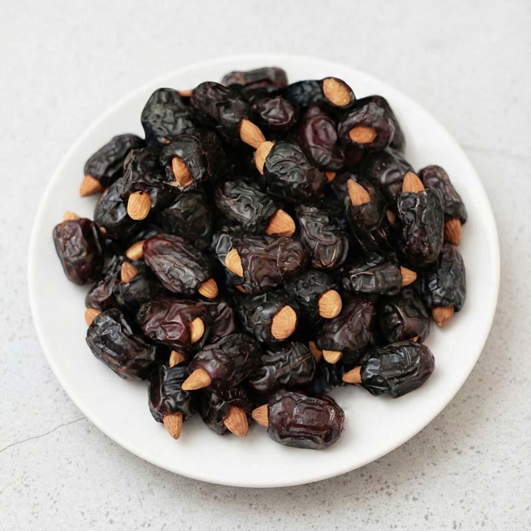 Al-Tammar Ajwa Almond Delight – Premium Dates with Almonds